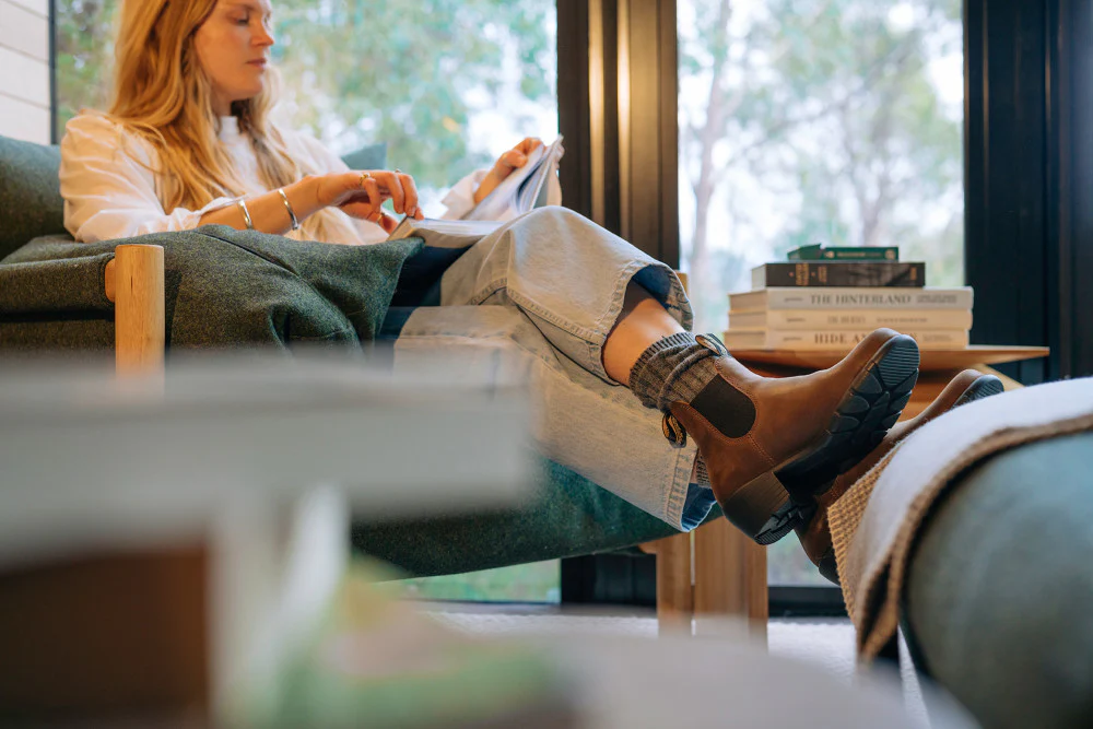 Women's Series #1673 - Image 5