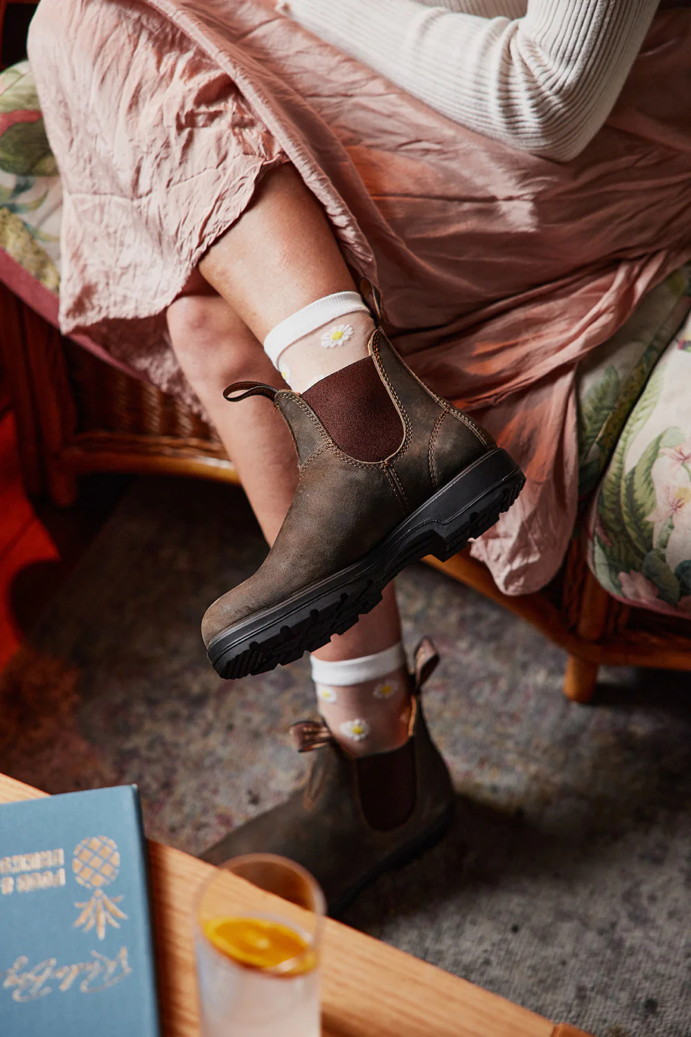 Women's Classics #585 - Image 15